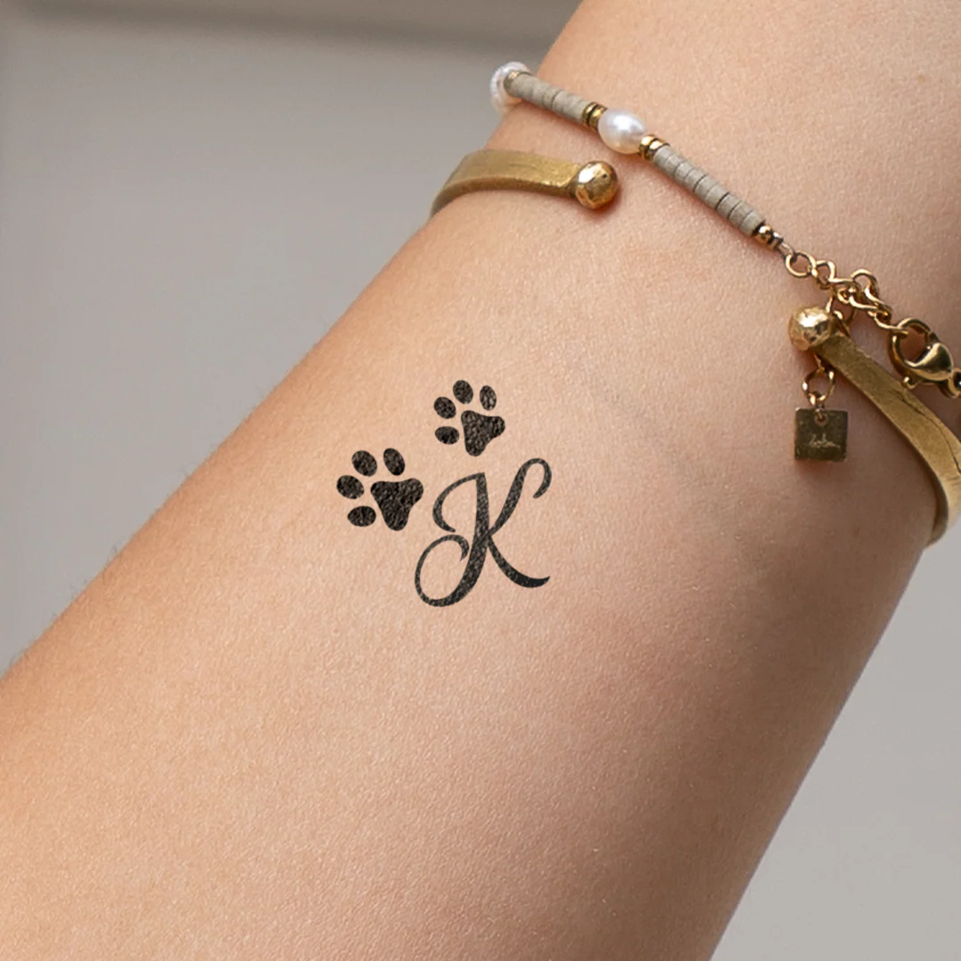 Tatouage pattes avec initiales (A-Z) - Image 31