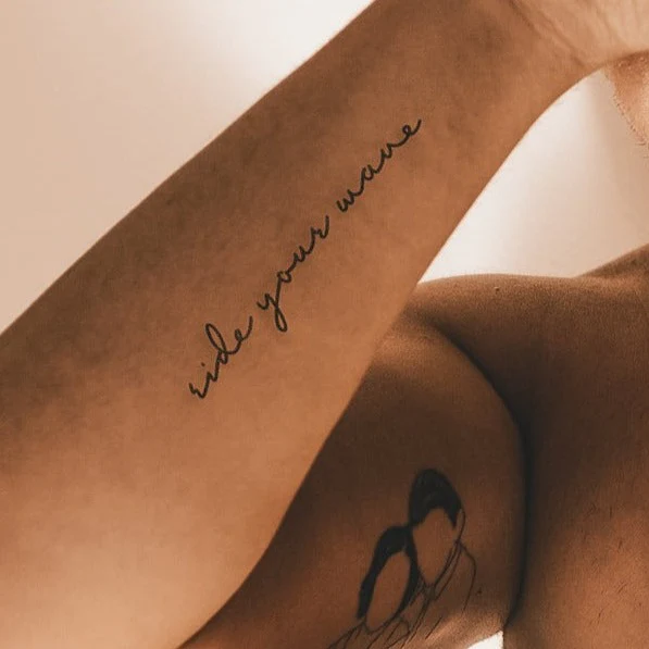 ride your wave tatouage 